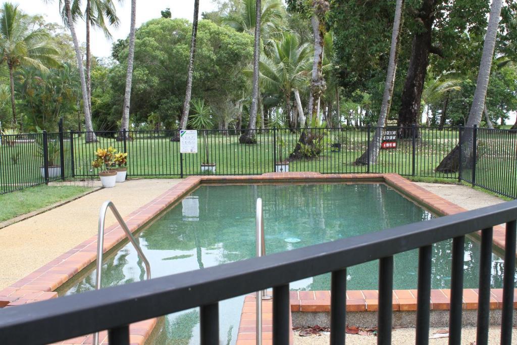 Bramston Beach Motel 外观 照片