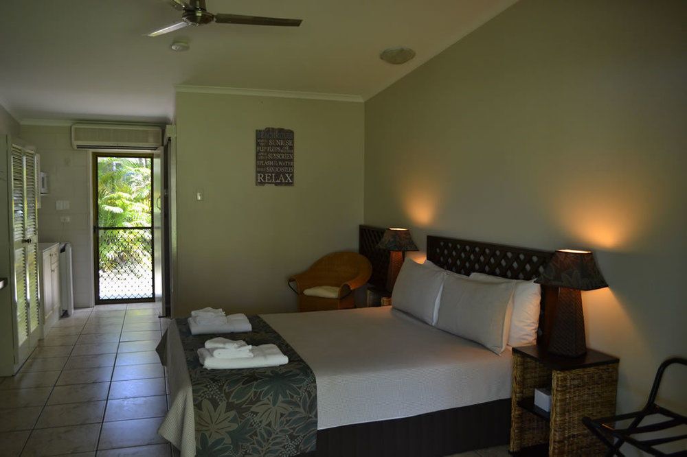 Bramston Beach Motel 外观 照片