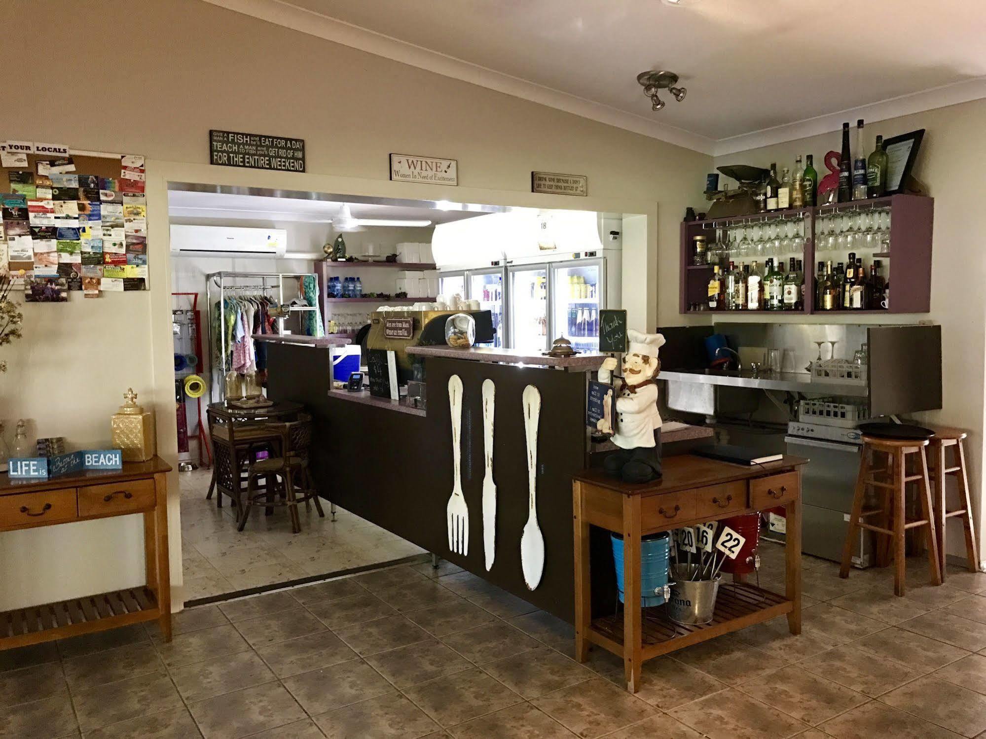 Bramston Beach Motel 外观 照片