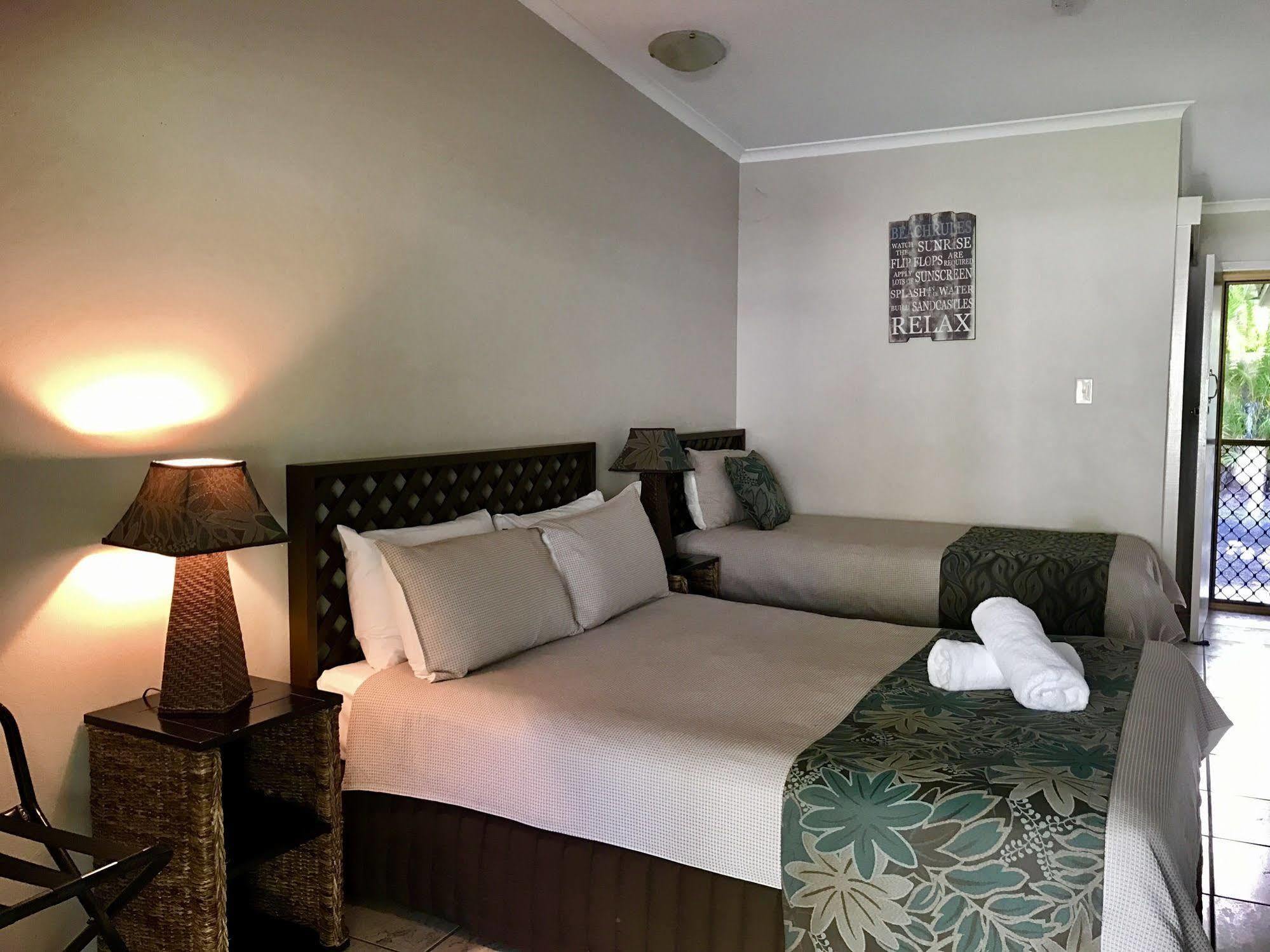 Bramston Beach Motel 外观 照片