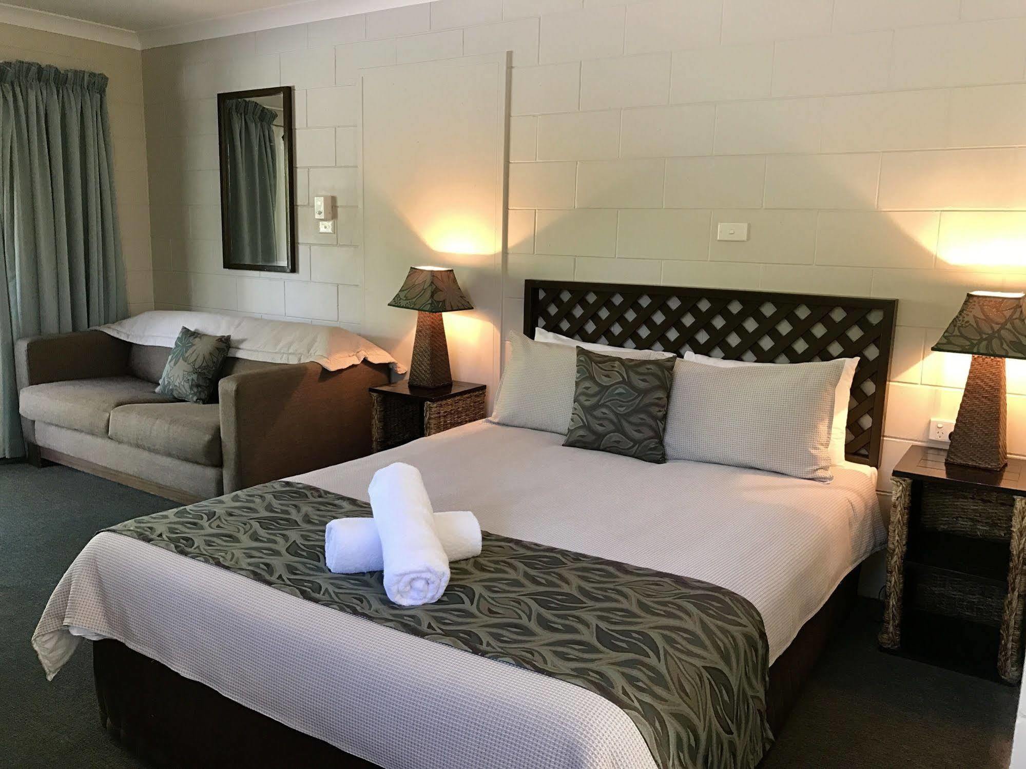 Bramston Beach Motel 外观 照片