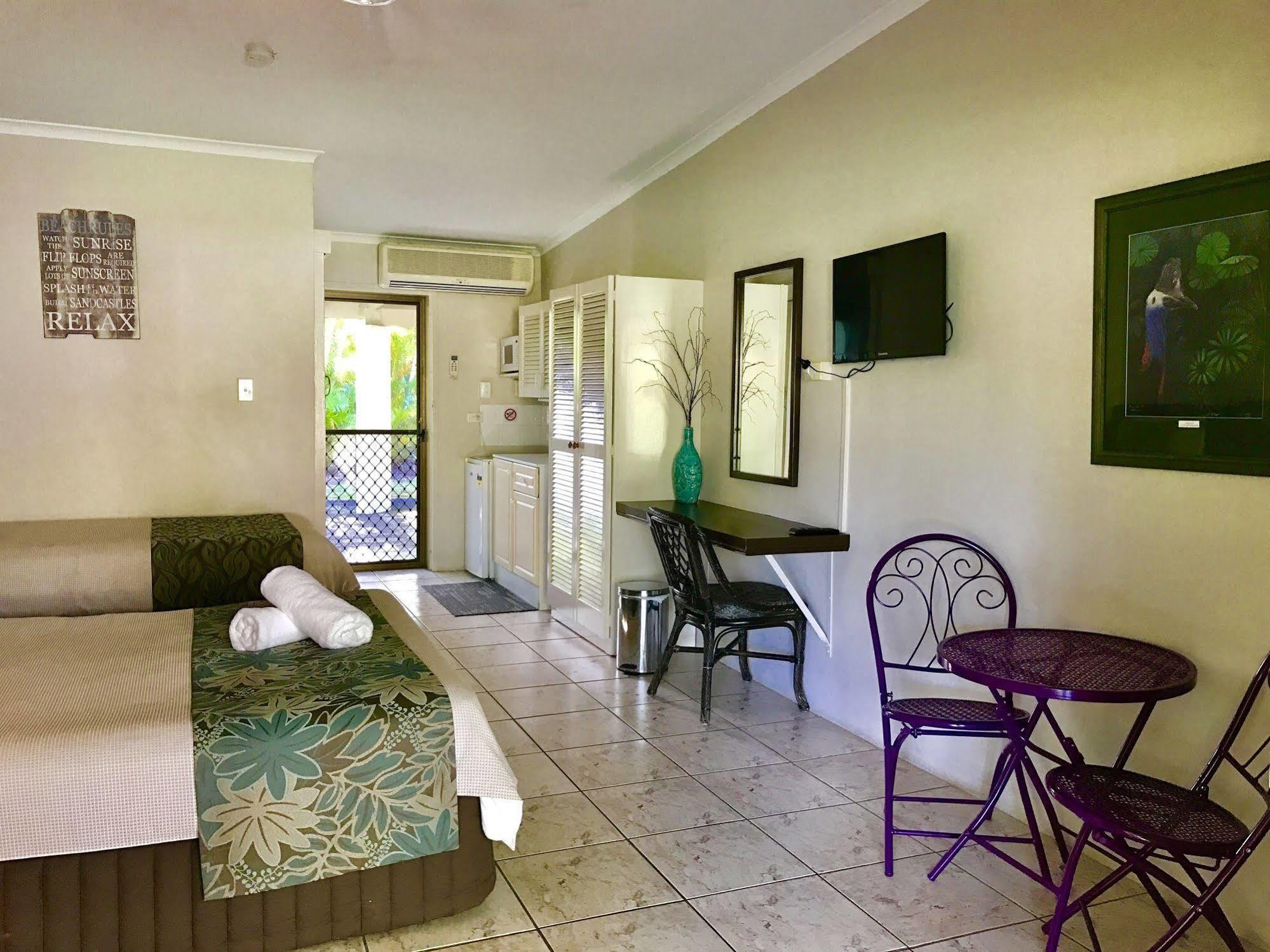 Bramston Beach Motel 外观 照片