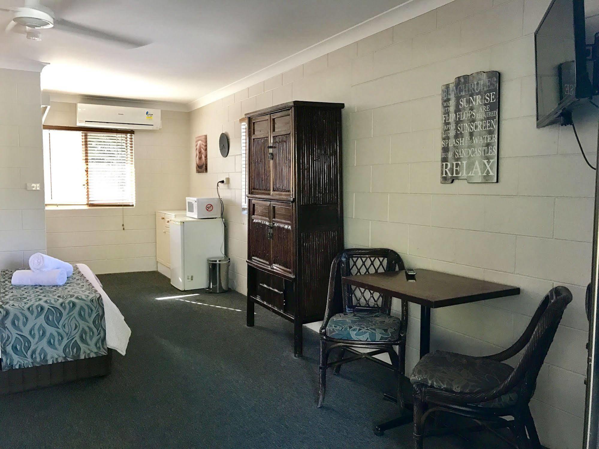 Bramston Beach Motel 外观 照片